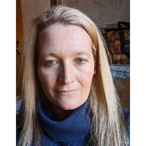 Photo of Cllr Helen Armstrong